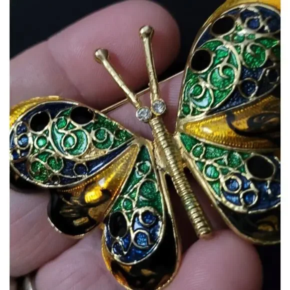 Gorgeous Gold Tone Pierced Butterfly Pin Rhinestones & Enamel Gold Gems - Picture 5 of 7